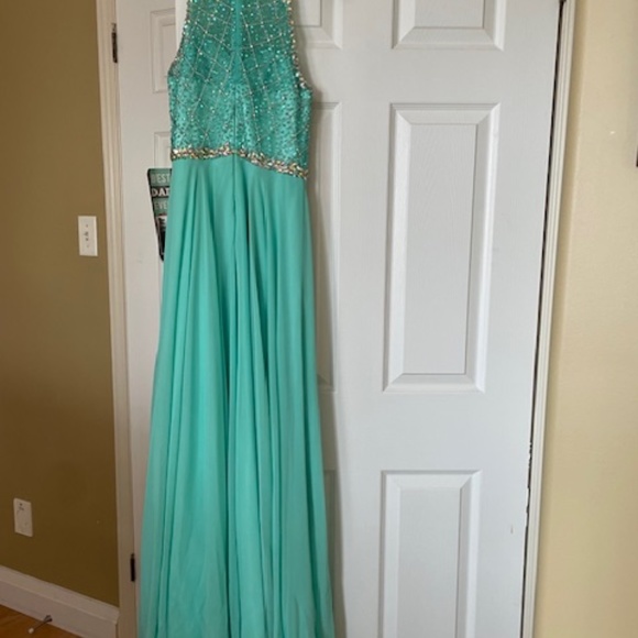 Prom Dress - Picture 1 of 2